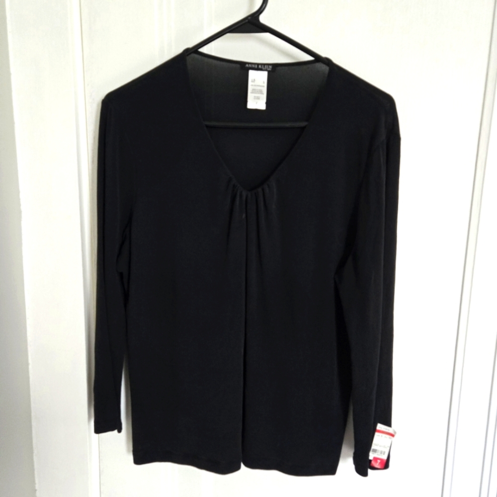 Anne Klein Women's Black V-Neck Top